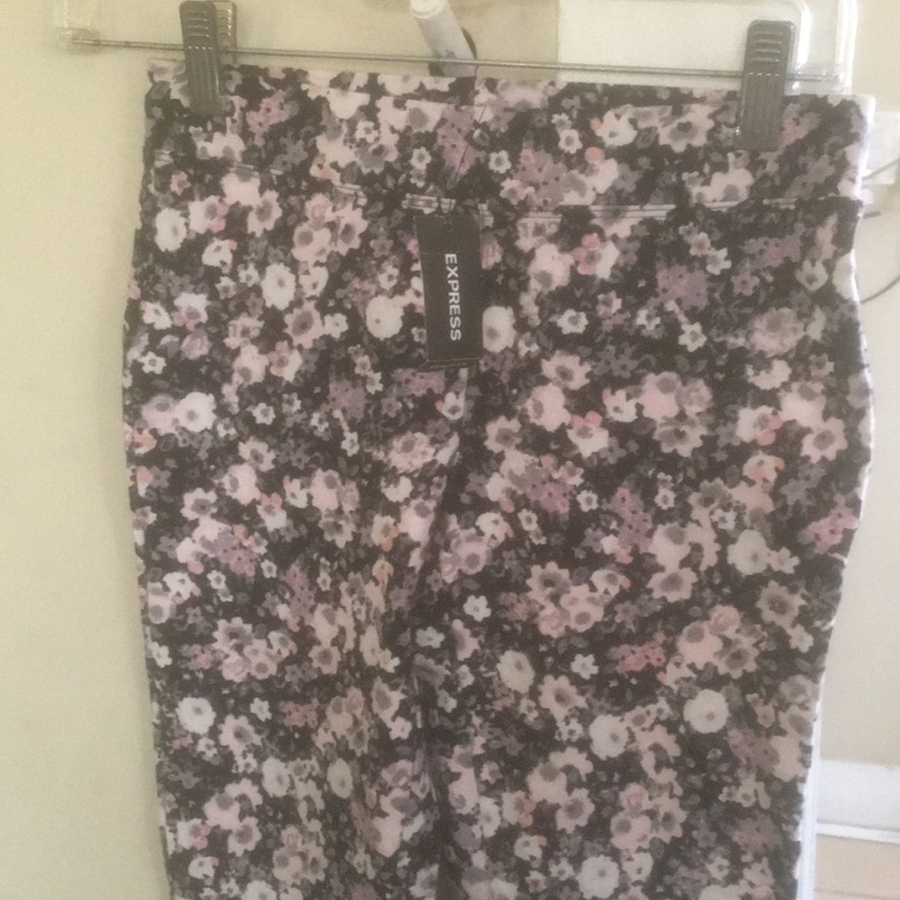 LEGGINGS size XS de EXPRESS los 2 X $30.00